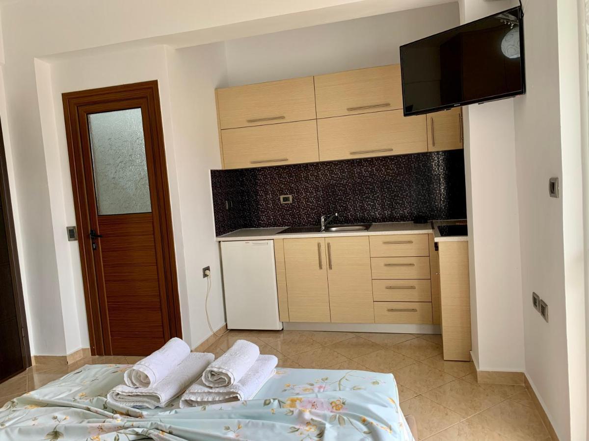 Maxus Apts Саранда Екстер'єр фото