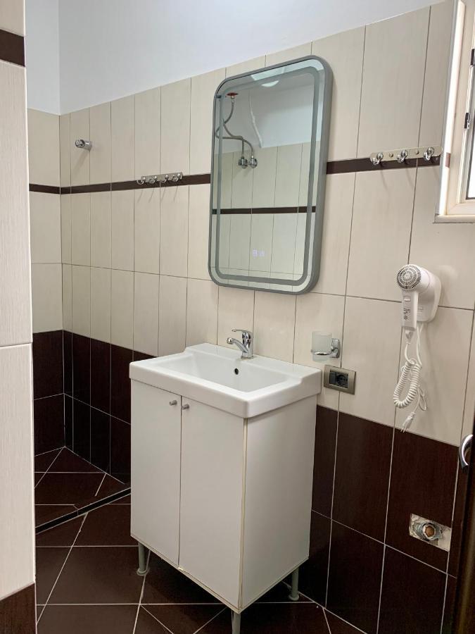 Maxus Apts Саранда Екстер'єр фото